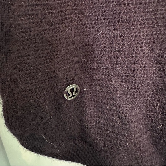 Lululemon Sit In Lotus Sweater 4 6 Small plum purple lightweight long thumb hole - Picture 11 of 11